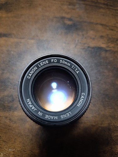 Canon lens 50mm - fd, 1:1.4