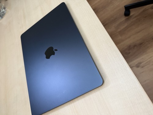 Macbook air - 13”, (2024)
