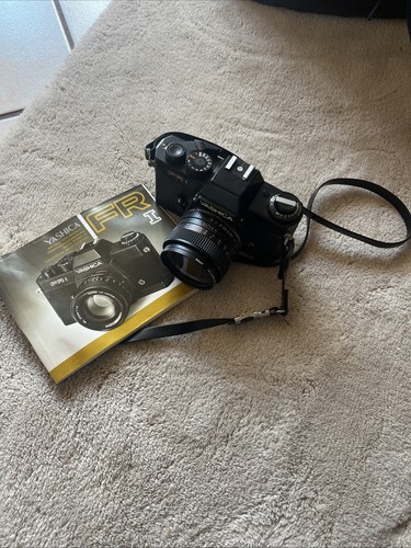 Yashica analog kamera - yashica, 1