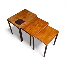 DÄNISCHE TEAK BEISTELLTISCHE SALIN MOBLER KERAMIKOBERFLÄCHE SELTEN MIS CENTURY UM 1960