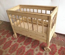 Kinderbett Babybett Kinderwagen Rollen Bett Wiege Fichte 40er 50 Jahre (L)