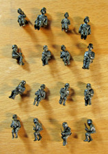 ROCO  H0 299 Konvolut  EDW Fahrer Beifahrer Sitzende  16 Figuren unbemalt