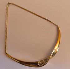 Pierre Lang Collier, Kette