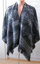 Cape Schal Umhang Überwurf warm one size schwarz-grau