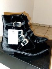 Winklepikers Pikes Gothic