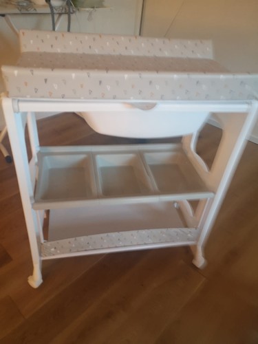 Baby wickeltisch mit wanne - mit,