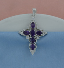 Februar Geburtsstein