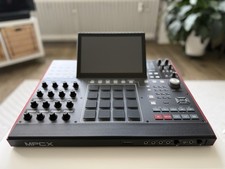 Akai MPC X inkl