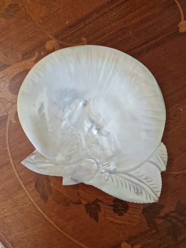 Schöne perlmutt schnitzerei - schöne,