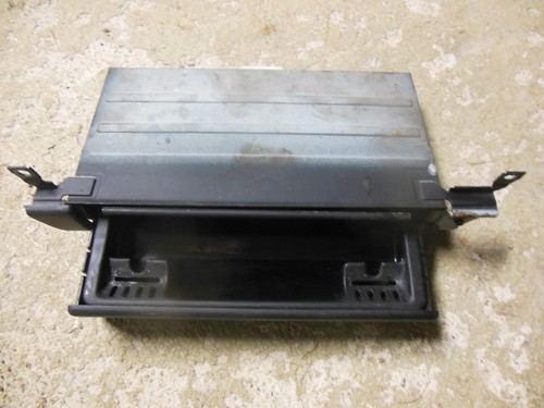 Aschenbecher audi 100 - audi,