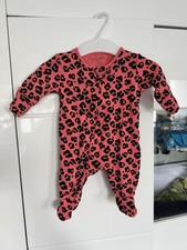 Mädchen Koralle Leopard