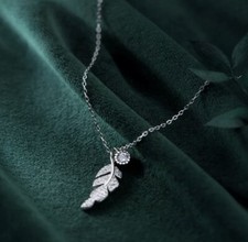 Halskette Blatt mit Zirkonia