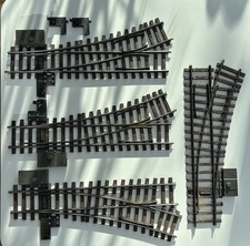 Spur 1: Vier Märklin Weichen mit Antrieb / 2 rechts, 2 links