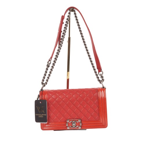 Chanel boy medium red - medium,