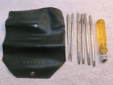 Saltus Schraubendreher- und Handbohrerset,(2x Schlitz, 2x Kreuz, 2x Bohrer)inOVP