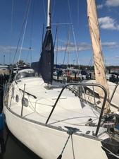 Gepflegte seetüchtige Segelyacht mit Trailer