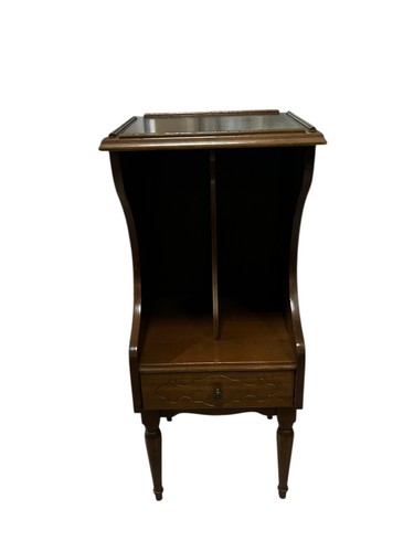 Vintage zeitungsständer oder - vintage,