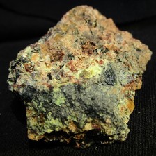 gediegen Wismut