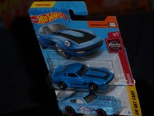 Hot Wheels Datsun 240 Z Fairlady  ( 2 x )   Kartonversand  4,50 + 5,20 + 2,40 €