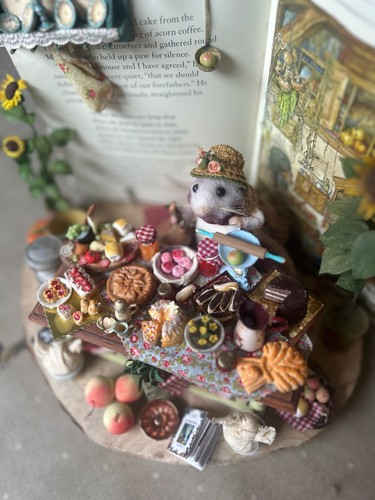 Brambly hedge handmade - hedge,