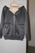 Herrenjacke mit "Teddy-Fell" & Kapuze Größe L ungetragen