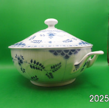 Porzellan  Sauciere Suppen