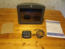 LIFE FITNESS LCD TV, LCD-0202-02, inkl. zugehörigem Bedienteil