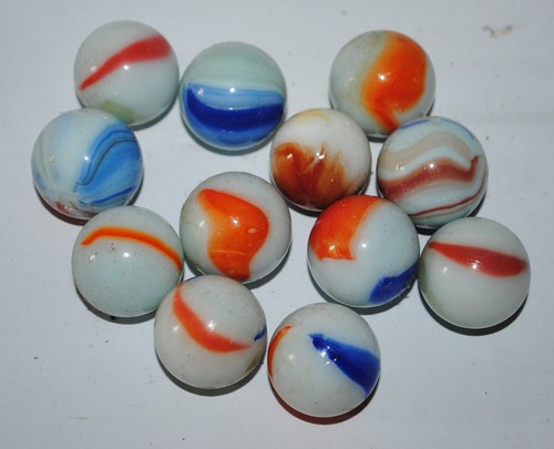 Alte glasmurmeln milchglas - 12, glasmurmeln,