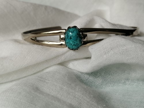 Schmaler armreif mit - schmaler,