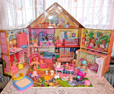 Sehr schönes Mini Baby Born Haus mit sehr viel Zubehör