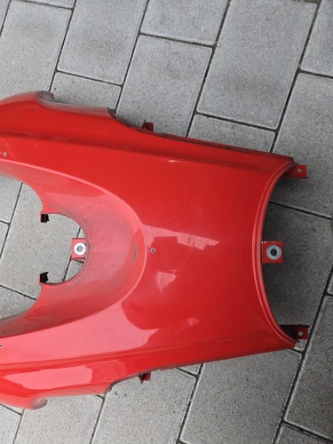 Heckverkleidung mitte rot bmw - mitte,