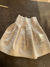 Hübscher Weißer Teller Rock