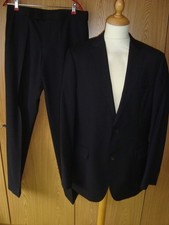 Gepflegter Herren Anzug von HUGO BOSS Größe 98