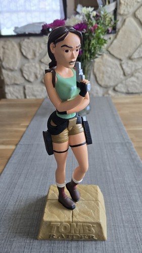 Lara croft tomb raider - lara,