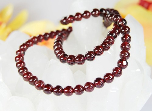 Kette collier aus edelsteine - aus,