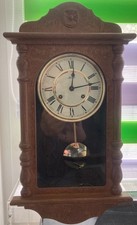 Wanduhr mit Pendel, Regulator, Marke Hermle