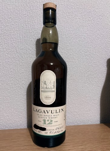 Lagavulin handfilled - 12,