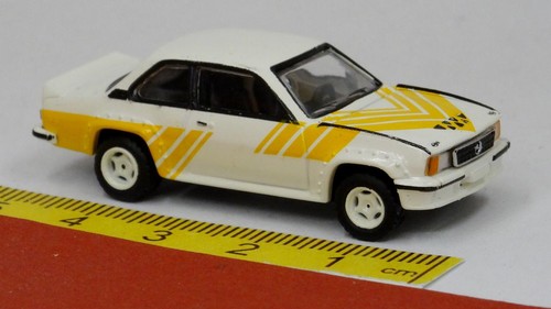 Opel ascona 400 dekor gelb - 400,