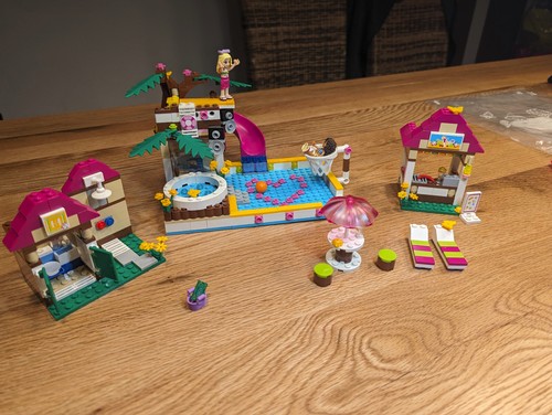 Lego friends grosses - friends,