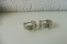 Schöne Ohrringe , Creolen mit geschliffenen Steinen  , Fossil