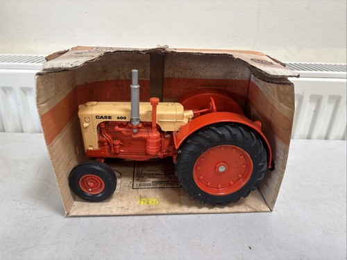 Ertl case 600 - case,
