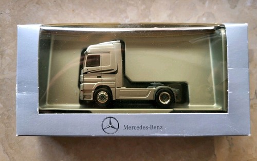 Herpa 600 0650 mercedesbenz - herpa,