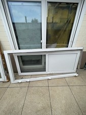 Fenster aus Holz, alte Fenster, einfach Verglast, in gutem Zustand