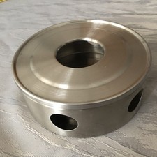 Tee-Stövchen aus Edelstahl von TCM (Tschibo) — ca. 15 cm Durchmesser, 6 cm hoch