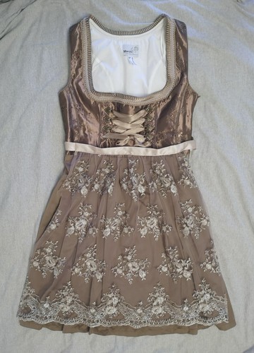 Schönes marjo dirndl - schönes,