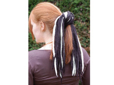 Handgefertigte schwarz-blonde