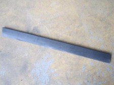 Zierleiste vorne links unten
