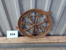 Verziertes Rundes Gussfenster ,40 cm, Ohne Haken Stallfenster,