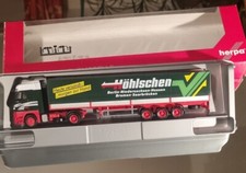 Herpa 144674 Mercedes-Benz Actros LH Euro-Pritschen-Planen-Sattelzug "Höhlschen"
