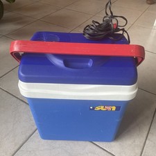 ELEKTRO   KÜHLBOX   12 V   für  CAMPING , AUTO   , NETZTEIL?